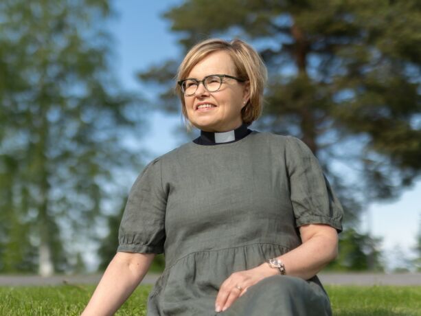 Piispa Jukka Keskitalo asettaa Eeva Mertaniemen Limingan uudeksi kirkkoherraksi